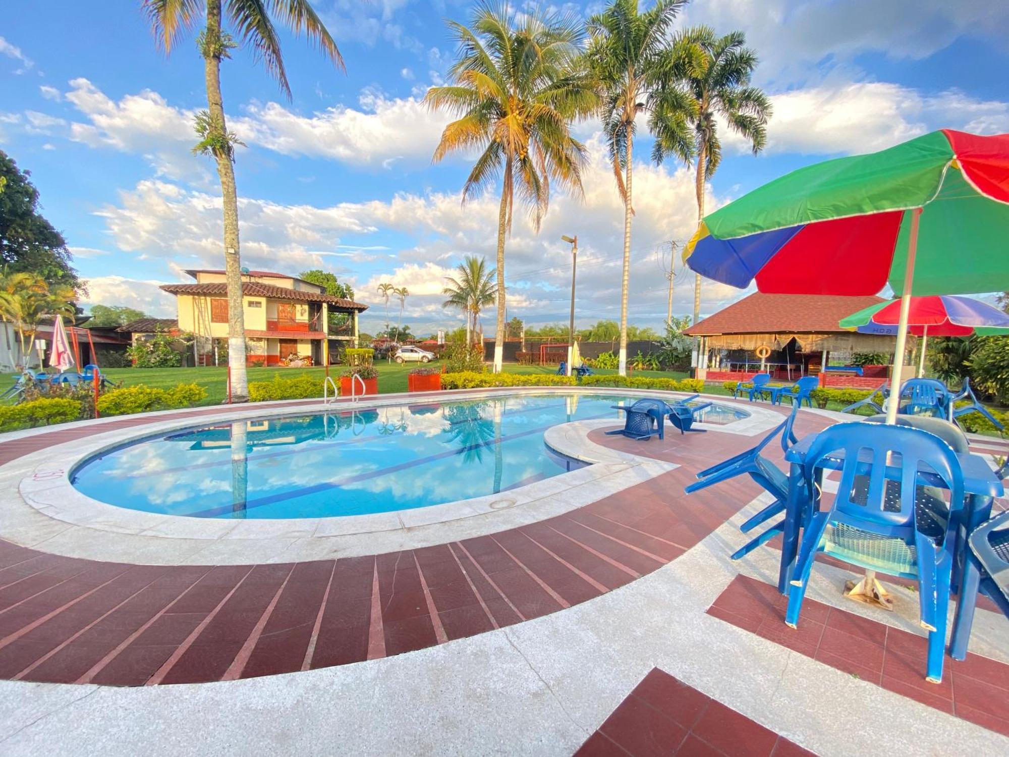 Finca Hotel Los Cocos มอนเตเนโกร ภายนอก รูปภาพ