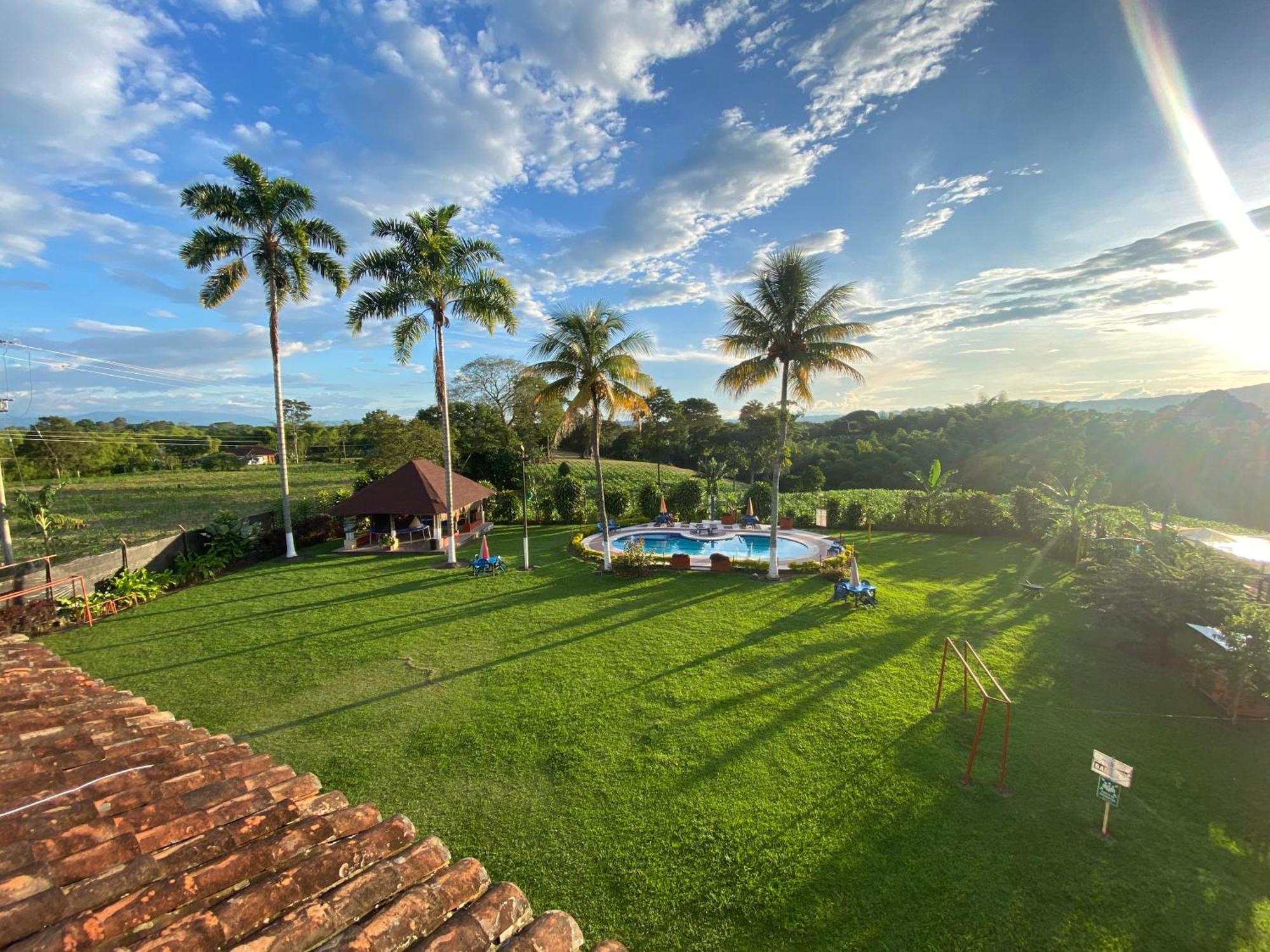 Finca Hotel Los Cocos มอนเตเนโกร ภายนอก รูปภาพ