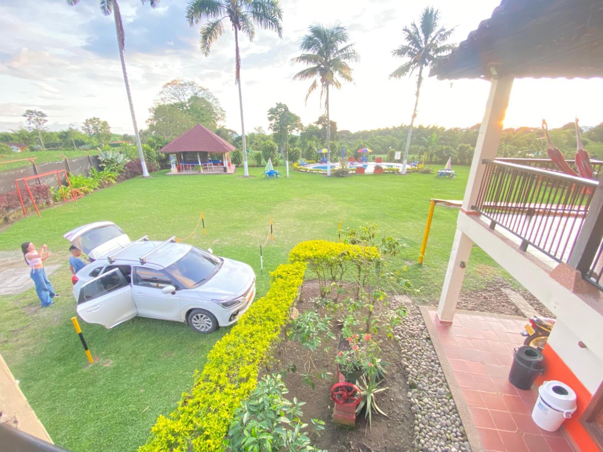Finca Hotel Los Cocos มอนเตเนโกร ภายนอก รูปภาพ