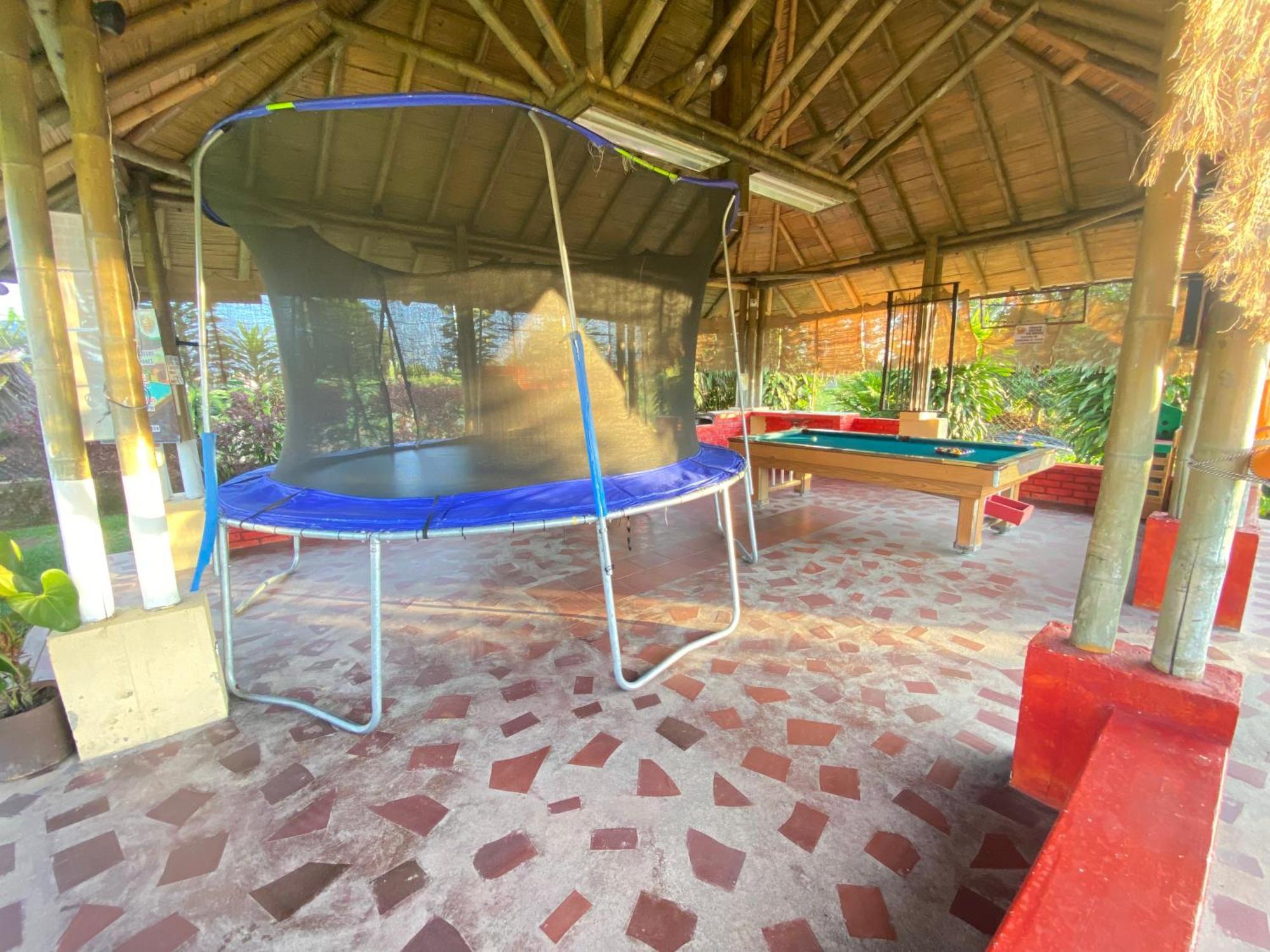 Finca Hotel Los Cocos มอนเตเนโกร ภายนอก รูปภาพ