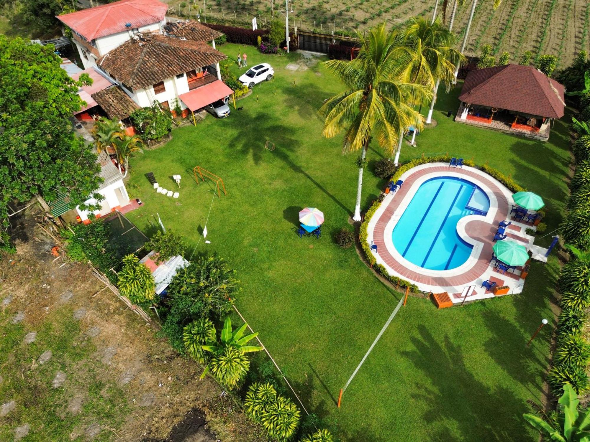 Finca Hotel Los Cocos มอนเตเนโกร ภายนอก รูปภาพ