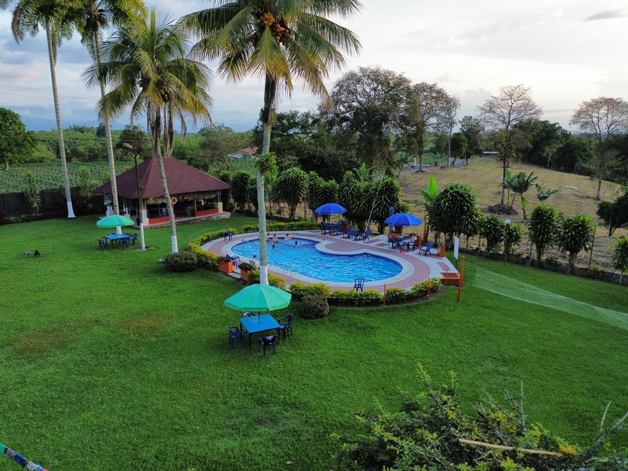 Finca Hotel Los Cocos มอนเตเนโกร ภายนอก รูปภาพ